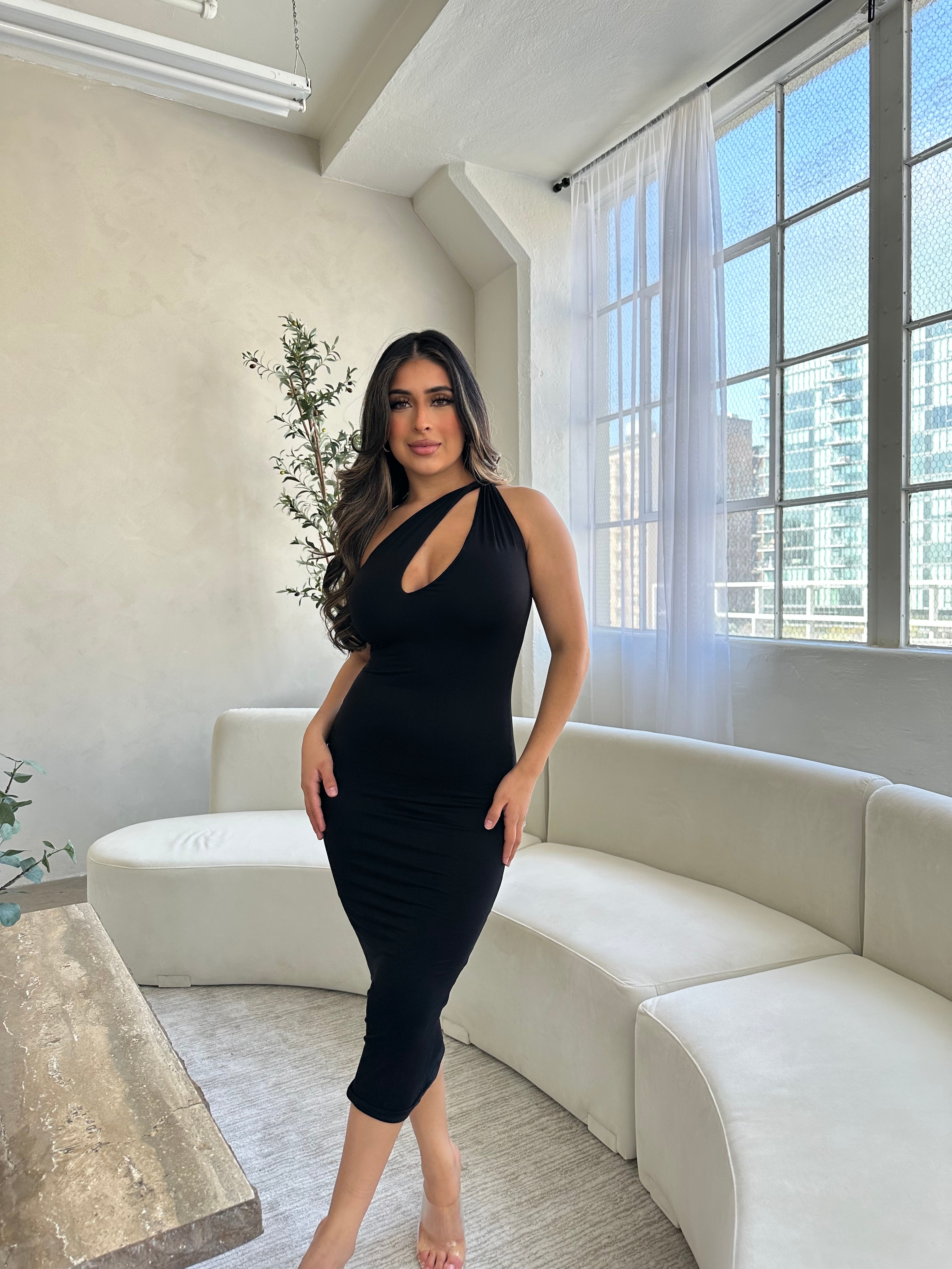 Bella Midi Dress Sleek Luxe Bella Midi Dress Sleek Luxe