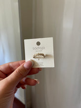 Load image into Gallery viewer, All Eyes on You Ring - Gold
