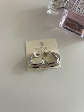 Load image into Gallery viewer, Sonia Earrings - Silver
