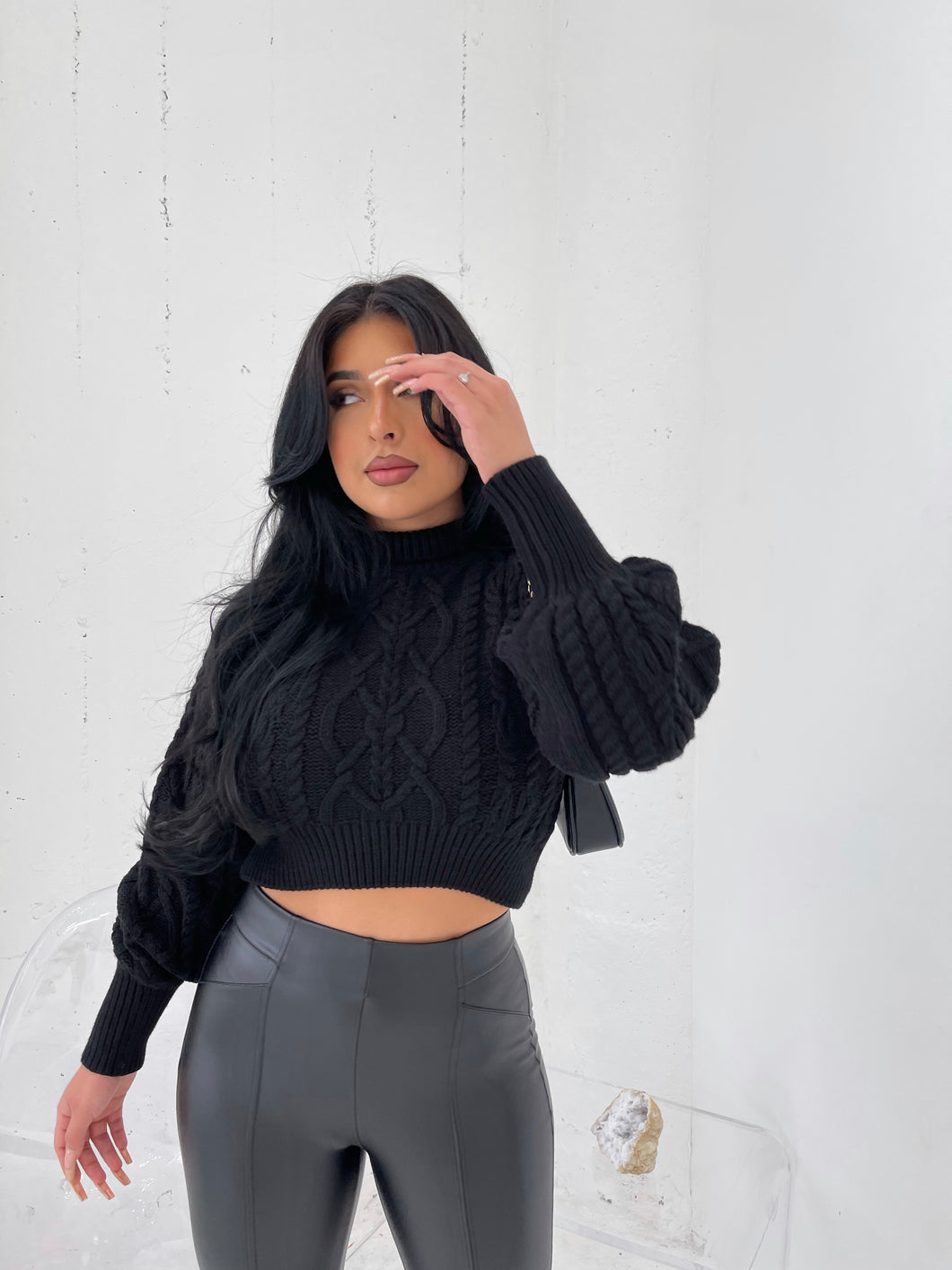 Tania Cropped Sweater - Black