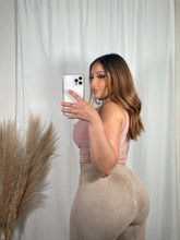 Load image into Gallery viewer, Cristy Top - Mauve
