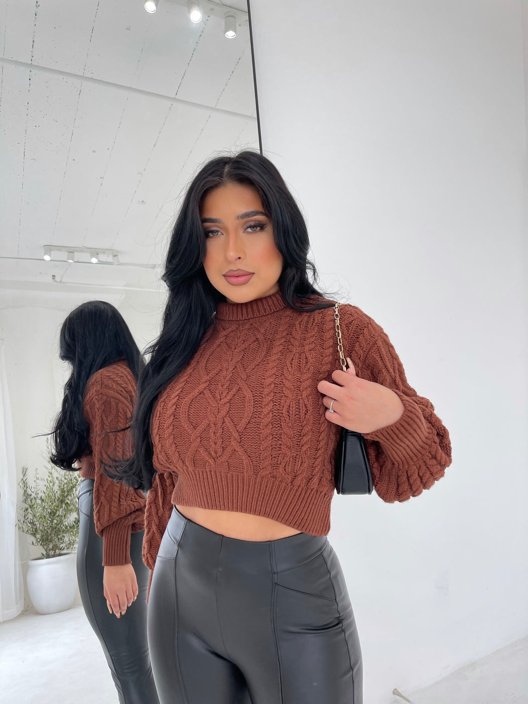 Tania Cropped Sweater - Cocoa